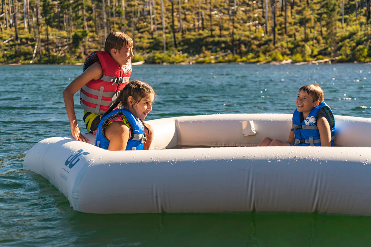 AquaGlide Soaker Lounge Floating Pool Lounger – Inflatable Water Chair for Relaxing, Durable PVC, Comfortable Backrest, Easy to Inflate, Perfect for Lakes, Pools & Rivers