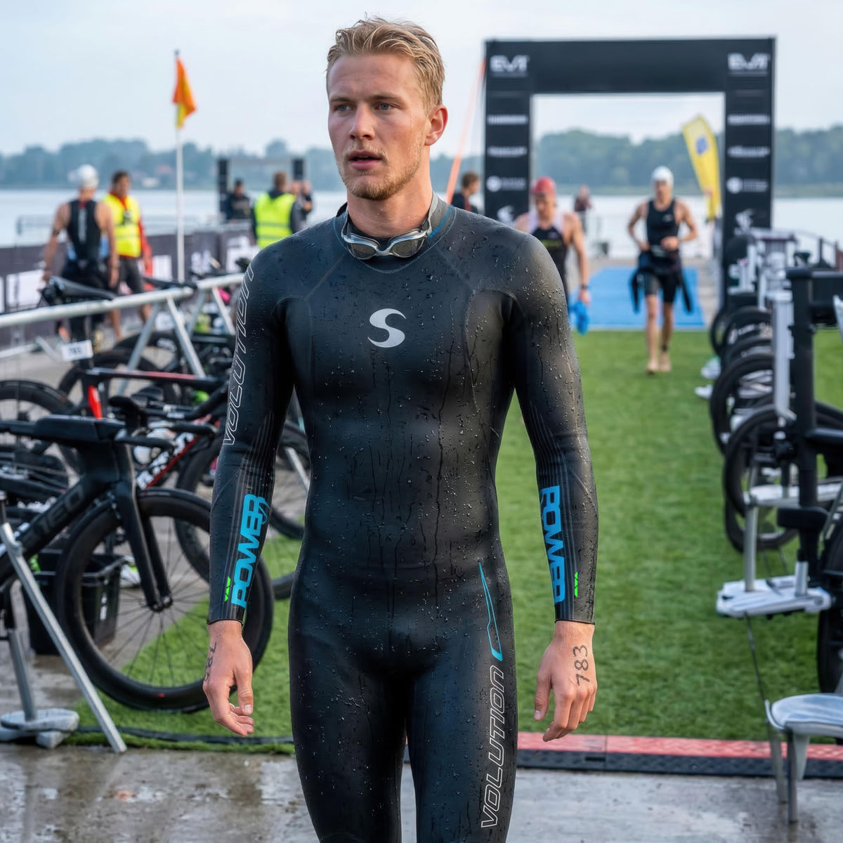 Synergy Men's Volution 3/2mm Triathlon Wetsuit - Full Sleeve Open Water